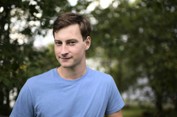 Getbonden Oscar från Sala söker kärleken i 'Bonde söker fru'.