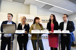 Industrifacken samlade för avtalsrörelse, från vänster Per-Olof Sjöö GS-facket, Eva Gouvelin Livs, Marie Nilsson IF Metall, Ulrika Lindstrand Sveriges Ingenjörer och Martin Linder Unionen.
