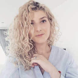 Teufika Sabanovic tog initiativ till en manifestation under Nobelveckan. Privat bild.