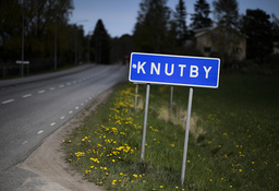 Nu inleds huvudförhandlingen mot tre tidigare pastorer i den uppmärksammade Filadelfiaförsamlingen i det lilla samhället Knutby utanför Uppsala. Arkivbild.