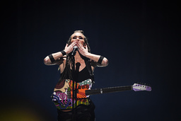 Mariette går till final i Melodifestivalen.