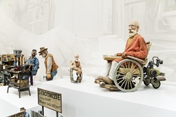 Jan Lööf identifierar sig främst med Bertil Enstöring av sina barnboksfigurer. Bilden kommer från utställningen 'Jan Lööf – bildmakaren' på Göteborgs konstmuseum 2011. Arkivbild.