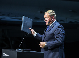 Jonas Hjelm, chef för Saabs affärsområde Aeronautics, uppger att Saab är en av tre alternativ tillsammans med amerikanska Lockheed Martin och Boeing. Arkivbild.