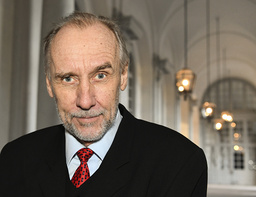 Håkan Nesser blir den femte författaren som får ta emot Bokmässans hederspris på krimgalan 'Crimetime award'. Arkivbild.
