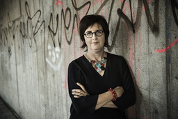 Christina Wahldén har skrivit 'Mitt käraste gyllene barn', en bok om Förintelsen som riktar sig till barn i mellanstadieåldern. Pressbild.