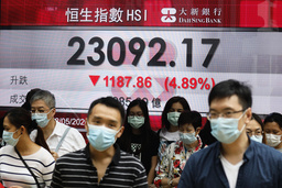 Hongkongbörsen rasar till följd av oron kring Nancy Pelosis eventuella besök i Taiwan. Arkivbild.