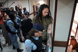 Brittney Griner under rättegången i Chimki.