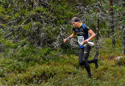 Tove Alexandersson förde Sverige till guld i stafetten som avslutar orienterings-EM i Estland. Arkivbild.