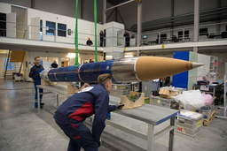 Preparations for the launch of the Suborbital Express 3 sounding rocket from Esrange outside Kiruna. Archive image.