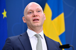 Finansmarknadsminister Niklas Wykman (M) vill snabbt ha nya regler för partilotterier på plats. Arkivbild.