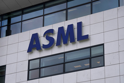 Nederländska ASML tillverkar utrustning till halvledarfabriker. Arkivbild.