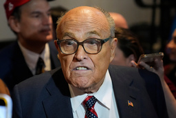 Trumps tidigare advokat Rudy Giuliani åtalas tillsammans med Trumps dåvarande stabschef Mark Meadows för misstankar om försök till valfusk i Arizona 2020. Arkivbild.
