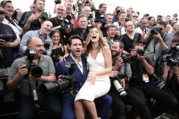 Skådespelarna Edgar Ramirez och Ana De Armas framför fotograferna på Cannesfestivalen 2016. Arkivbild.