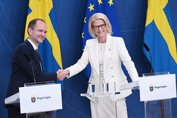 Finansminister Elisabeth Svantesson (M) och Danmarks skatteminister Jeppe Bruus under en gemensam presskonferens om det uppdaterade Öresundsavtalet.