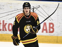 Oskar Lindblom i Brynäströjan 2017. Nu återvänder han till klubben efter sju säsonger i NHL. Arkivbild.