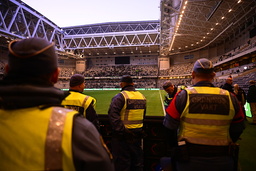 Polisen bröt Stockholmsderbyt mellan Hammarby och Djurgården i söndags för att 'arrangören inte kunde garantera ordning och säkerhet.'