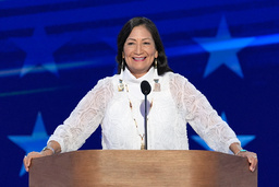 Inrikesminister Deb Haaland tillhör urfolket Laguna Pueblo. Arkivbild.