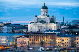 Ett stort sparprogram kan tvinga finländska Yle att sparka uppemot 400 anställda. Arkivbild.