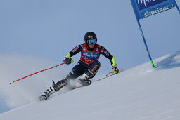 Sara Hector under första åket i Kronplatz där hon ligger trea.