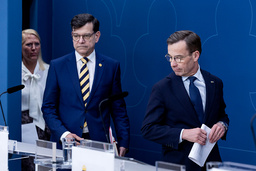 Henrik Landerholm, som i måndags avgick som nationell säkerhetsrådgivare och statsminister Ulf Kristersson (M). Arkivbild.