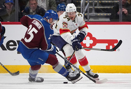 Adam Boqvist, till häromdagen i Floridas färger (bilden), har nu lagt en första match, därtill segermatch för New York Islanders på meritlistan.