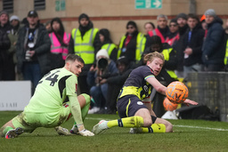 Kevin De Bruyne räddade Manchester City från ett fiasko i FA-cupen.