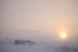 Flygplatsen i Nome, Alaska där planet skulle ha landat. Arkivbild.