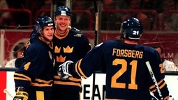 Nicklas Lidström (4), Mats Sundin och Peter Forsberg (21) under World Cup 2004.