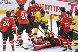 Sverige förlorade matchen mot Kanada i ishockeyturneringen Four Nations.