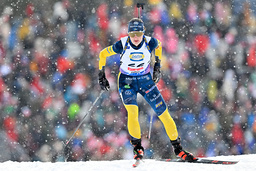 Ella Halvarsson (bilden) och Elvira Öberg kan hjälpas åt i jaktstarten. 'Får se vem som är dragsugen', säger Öberg.