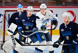 Patrik Laine (92) under en finländsk träning.