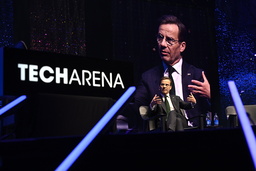 Statsminister Ulf Kristersson (M) inledningstalar på techeventet Techarena 2025 på Strawberry Arena.