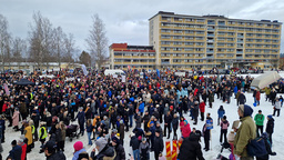 Sollefteåborna slöt upp under lördagen för att protestera mot nya sjukhusneddragningar.