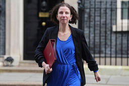 Anneliese Dodds. Bild tagen på Downing Street i London i januari.