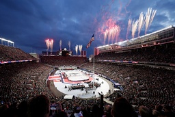 Fyrverkerier på Ohio stadium inför matchstarten mellan Detroit och Columbus.