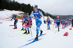 Jessie Diggins under söndagens skiathlonlopp i skid-VM i Trondheim.