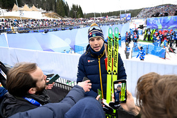 Sveriges William Poromaa efter herrarnas skiathlon på skid-VM i Trondheim.