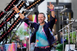 Coldplay-sångaren Chris Martin är kontaktad för att boka artister till pausunderhållningen av VM-finalen i fotboll i USA nästa år. Arkivbild.