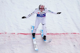 Det Internationella skidförbundet skärper reglerna kring backhopparnas dräkter efter VM-skandalen. Arkivbild.