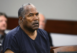 O.J. Simpson under ett av sina många besök i rätten. Arkivbild.