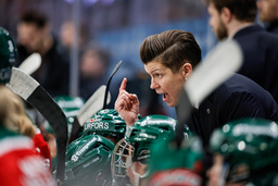 Frölundas tränare Erika Holst under tredje finalen.