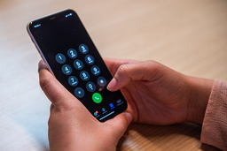 En person hörde ett misstänkt telefonsamtal ombord på ett tåg. Nu har en man häktats misstänkt för grovt narkotikabrott. Arkivbild.