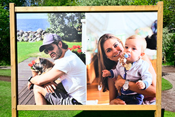 Prins Carl Philip med hunden Siri och prinsessan Madeleine och prins Nicolas fotograferade av kungen vid strandhuset 2016. 